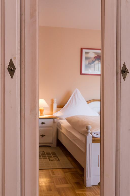 Hôtel Haus Kesper-Brunen à Willingen  Extérieur photo