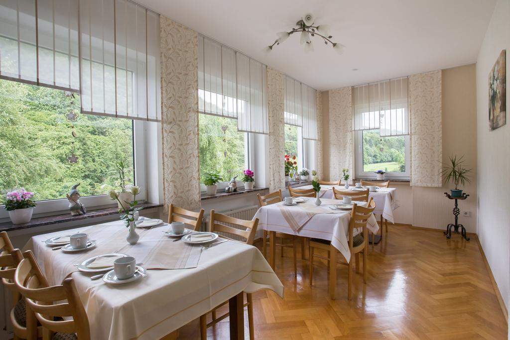 Hôtel Haus Kesper-Brunen à Willingen  Extérieur photo